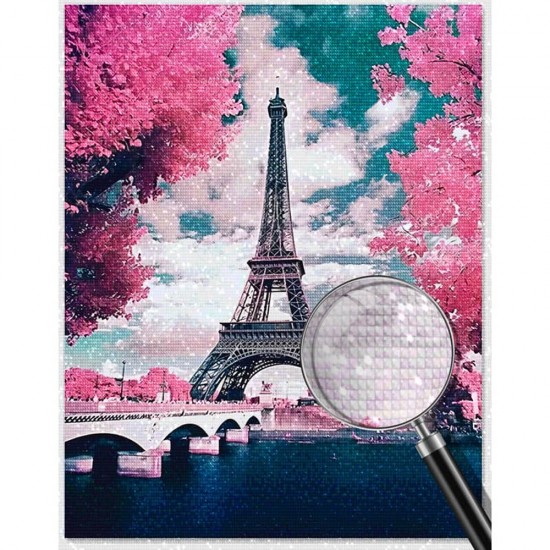 Tour Eiffel dans la splendeur du rose